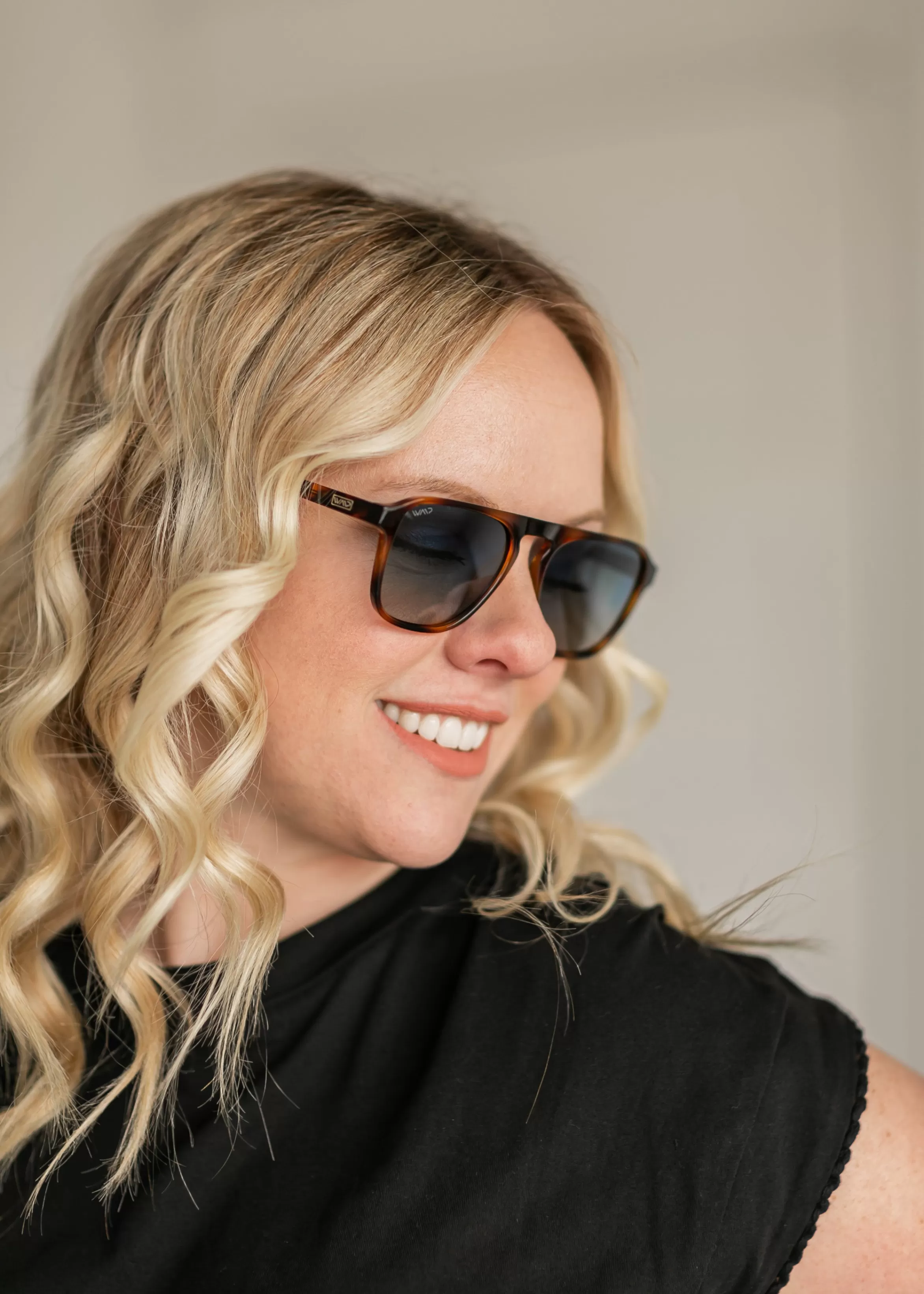Wear Me Pro Brown Tortoise Blue Gradient Lens Sunglasses Hot