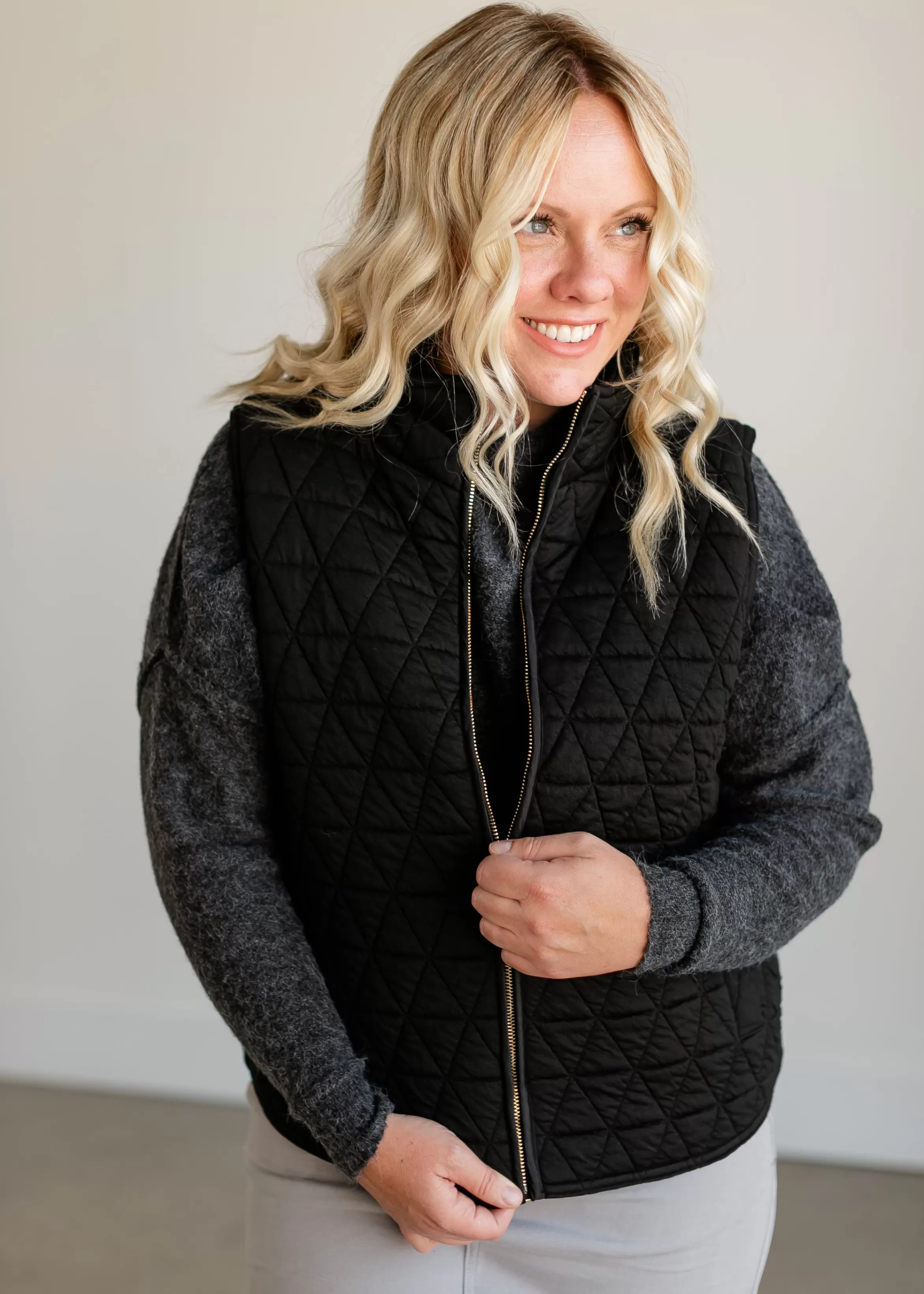 Staccato Diamond Quilted Zip-Up Vest Cheap