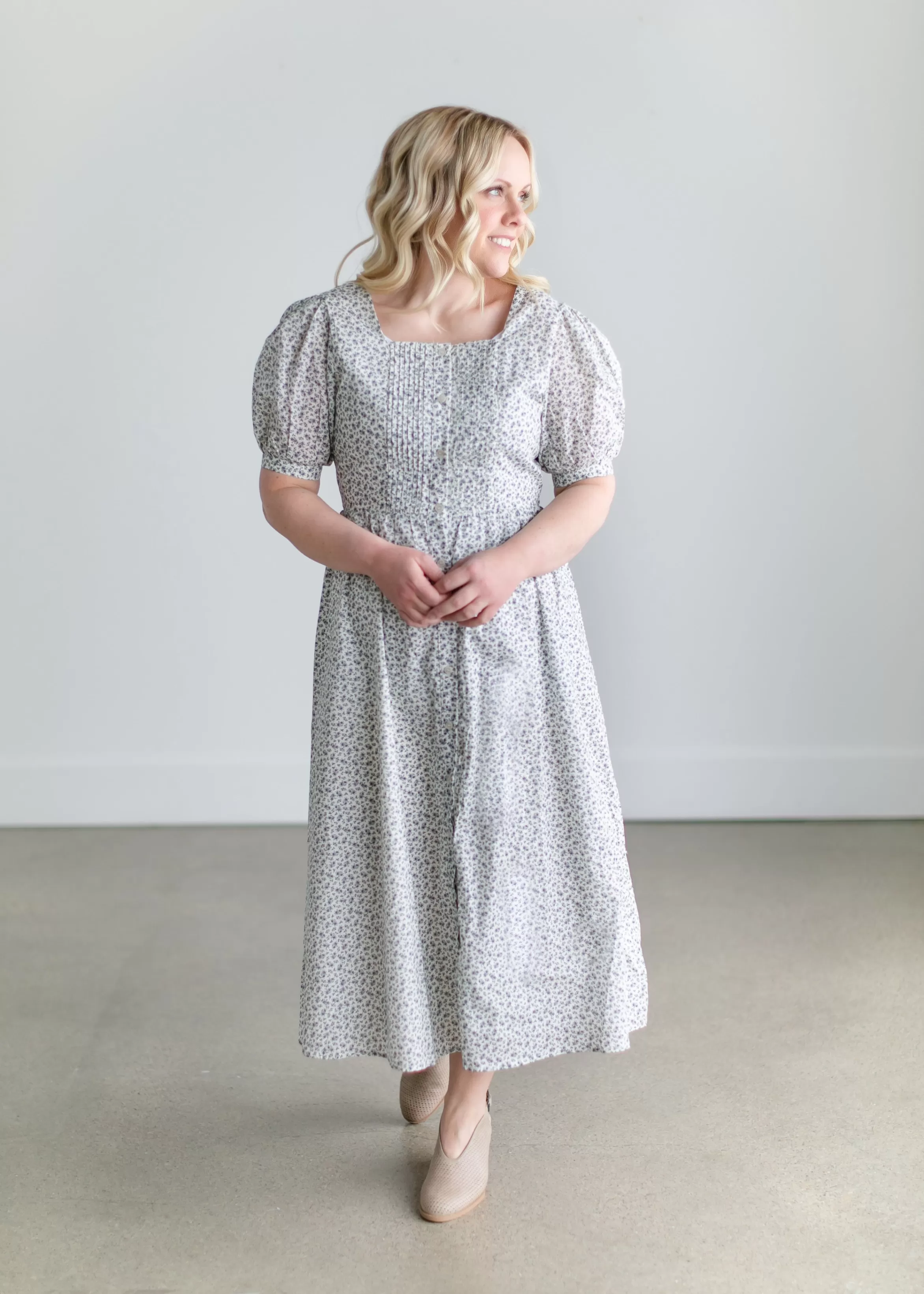 Paper Crane Ditsy Floral Pintuck Bodice Button Front Dress Hot