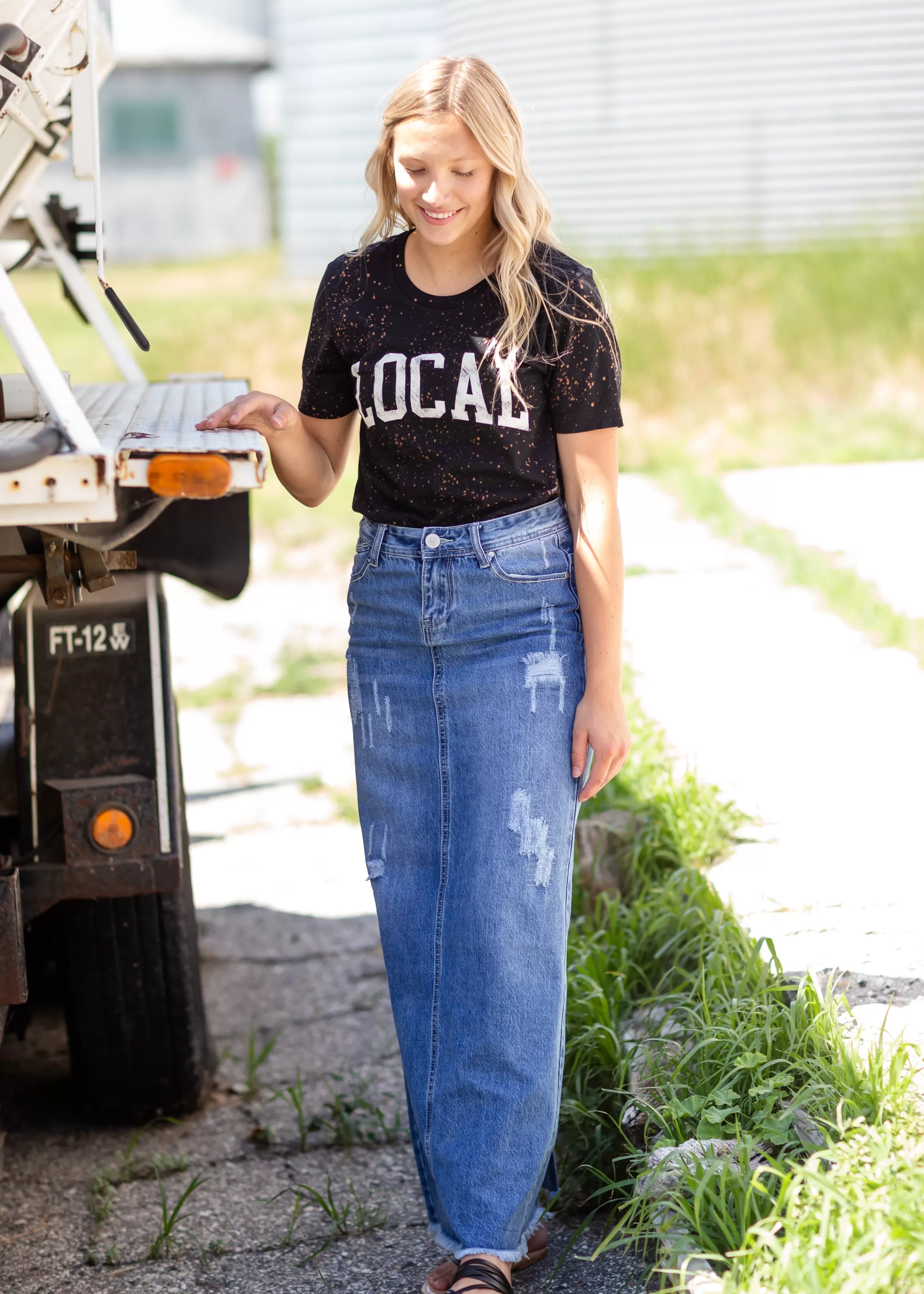 * Elisha Light Wash Distressed Long Denim Skirt Flash Sale