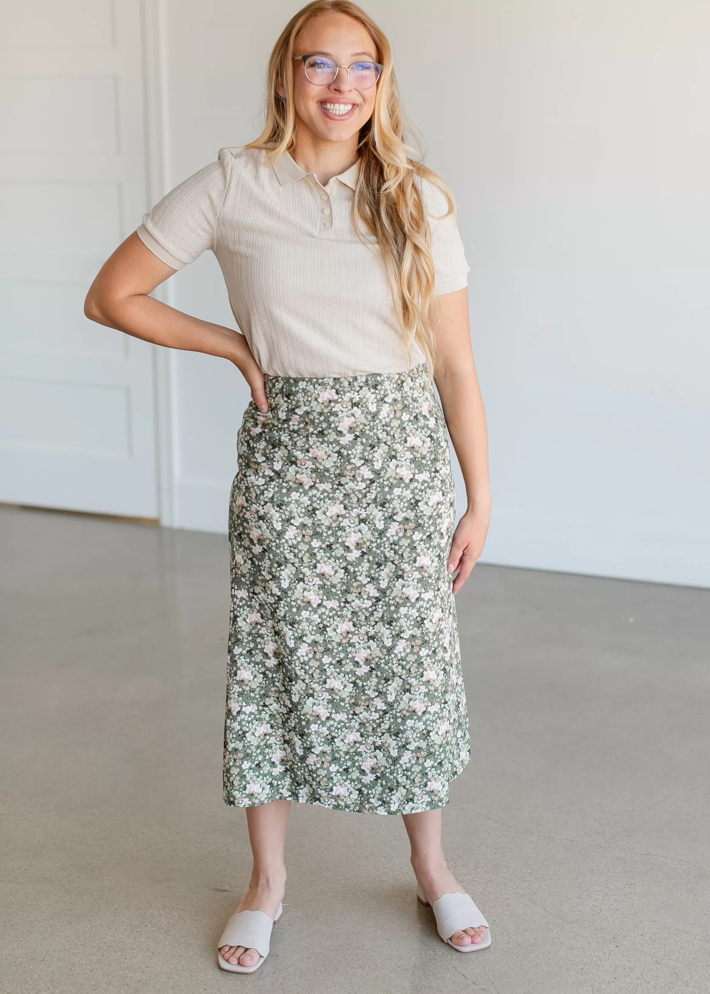 Sadie & Sage Floral Side Zip Midi Skirt Outlet