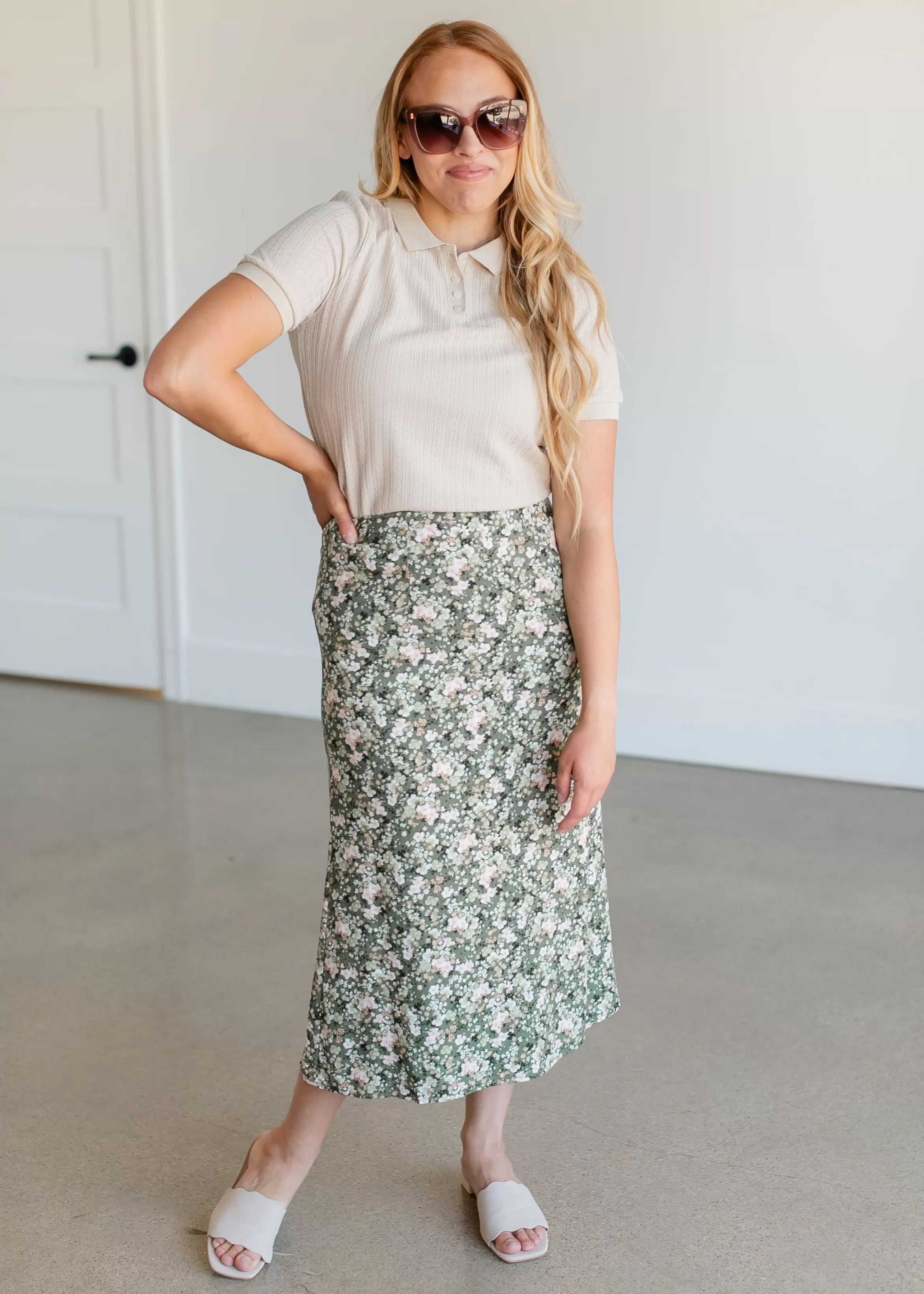 Sadie & Sage Floral Side Zip Midi Skirt Outlet