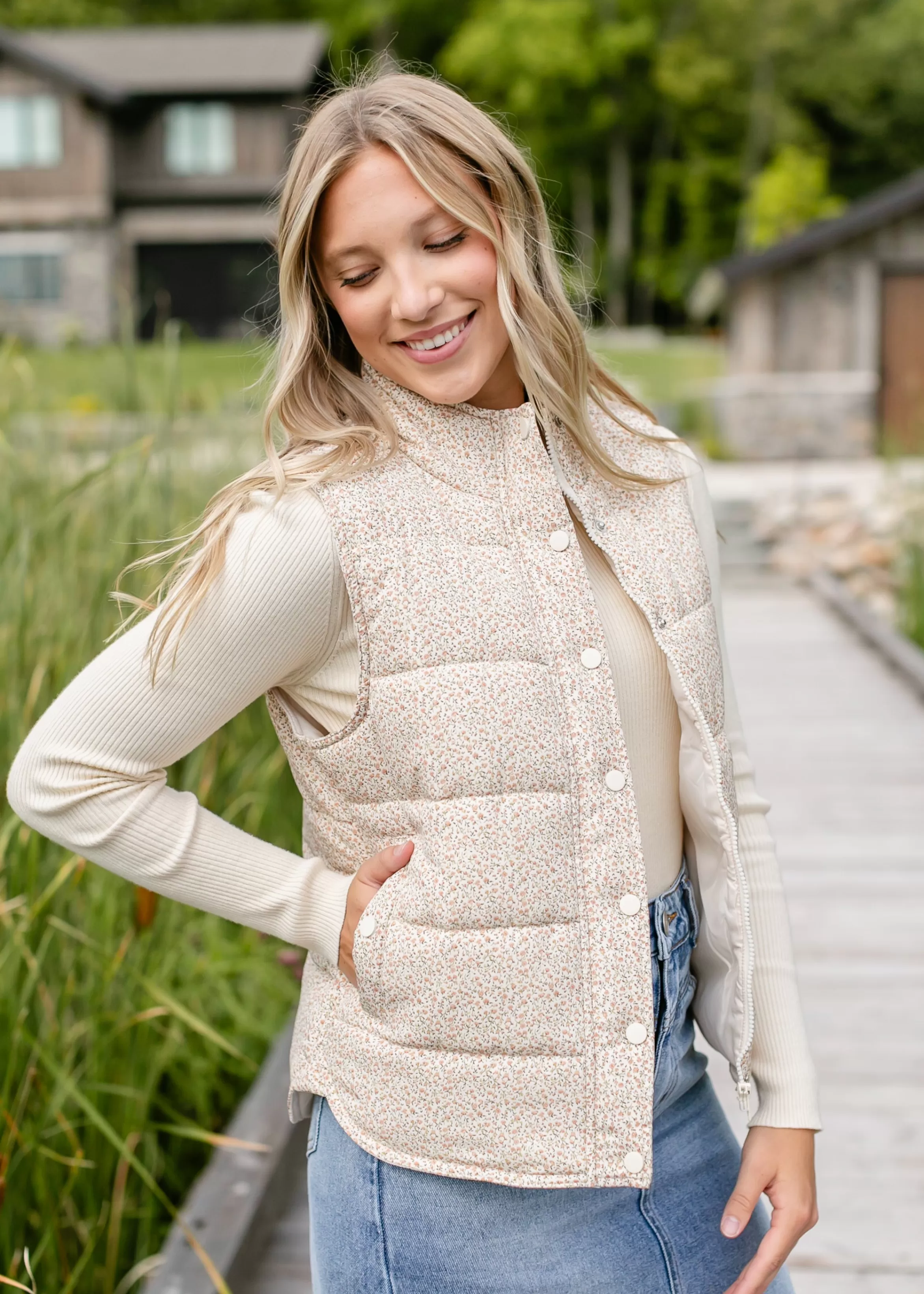 Staccato Floral Snap Up Puffer Vest Clearance