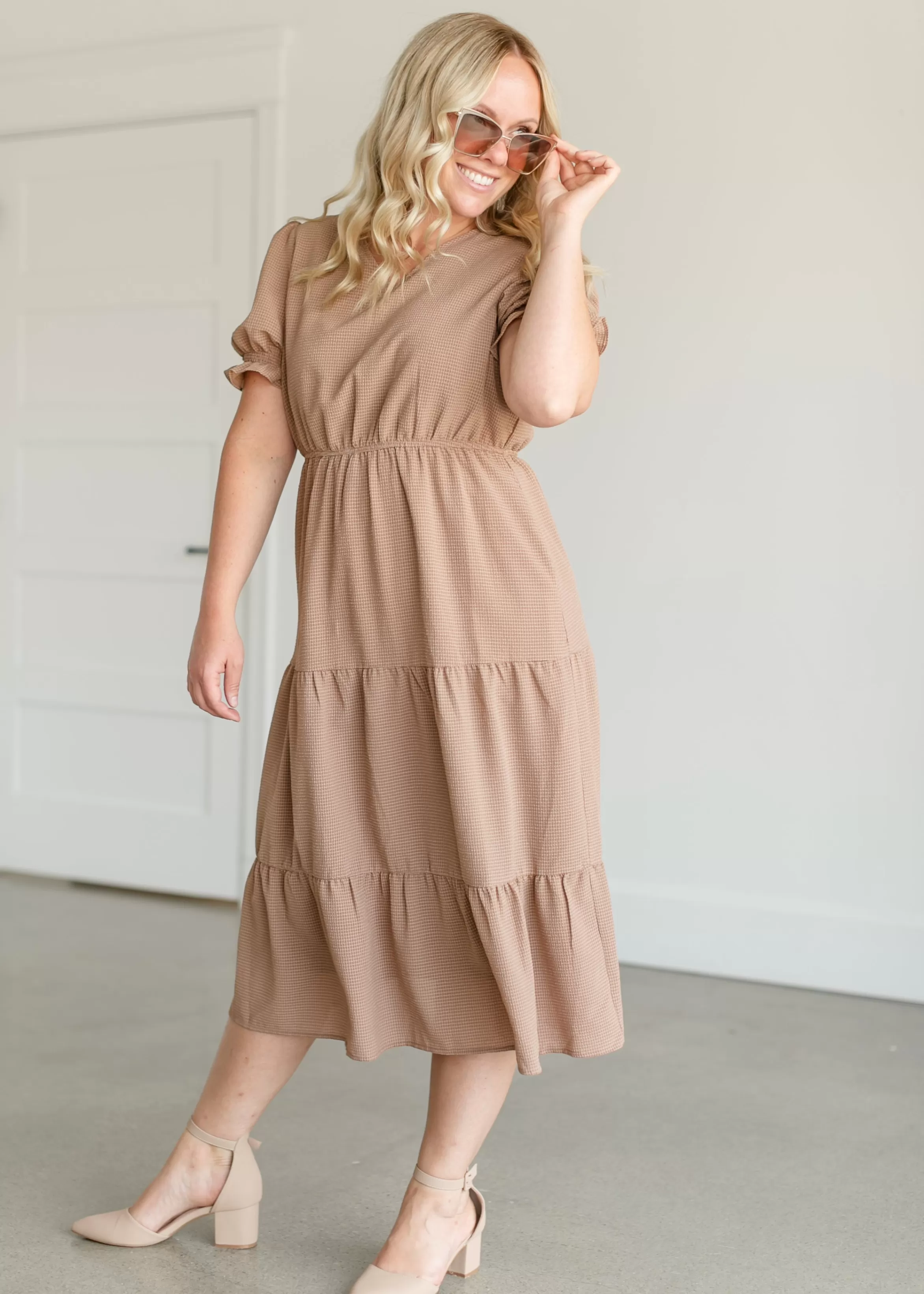 Tea N Rose Gingham Tiered V-Neck Midi Dress Clearance