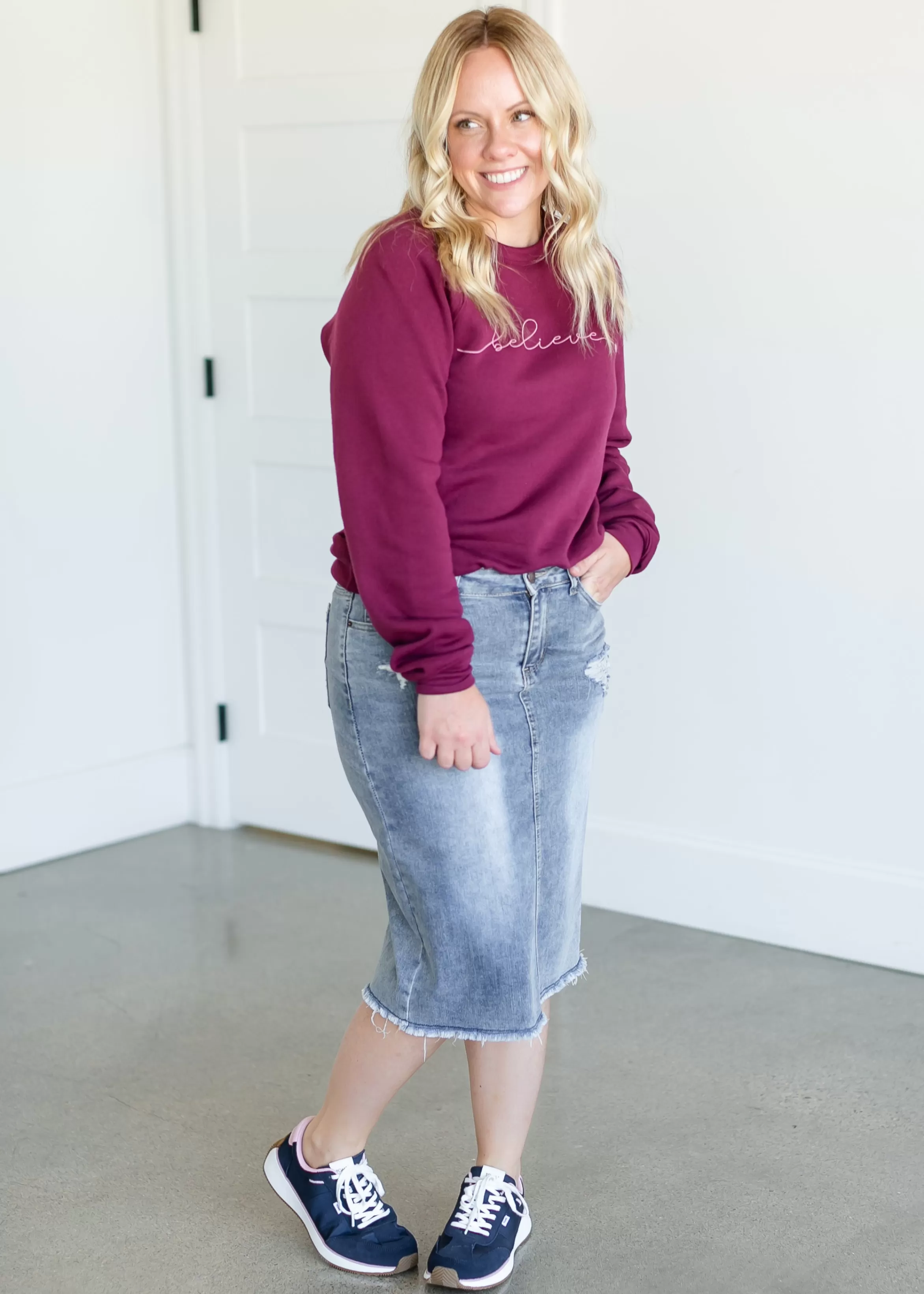 * Inherit Believe Graphic Crewneck Sweatshirt Sale
