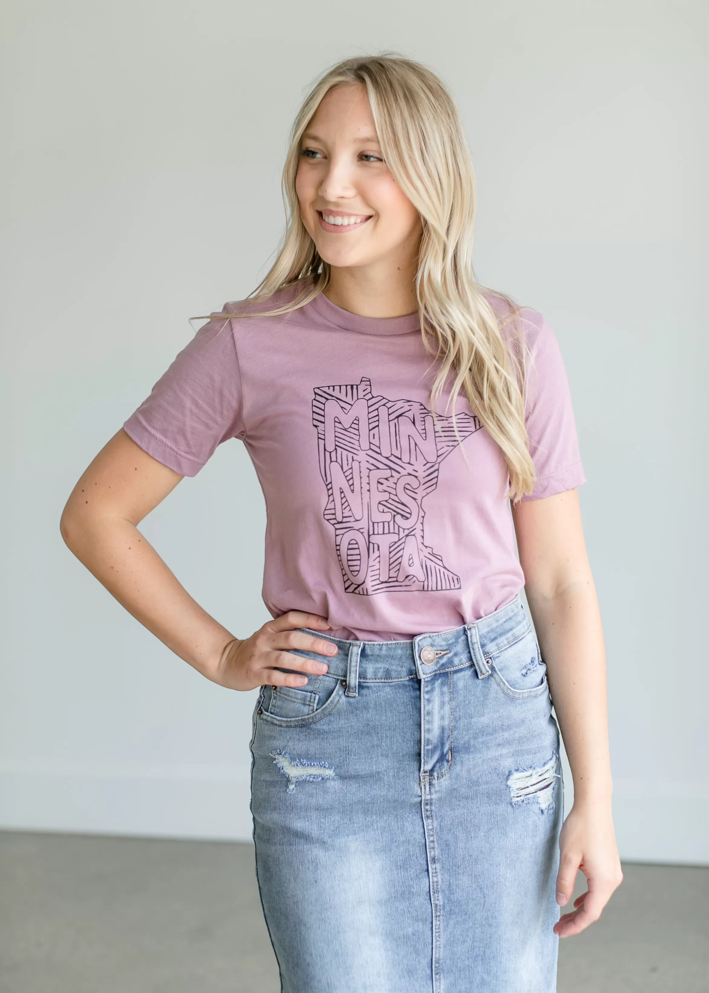 Rosa Mae Co Minnesota Graphic Short Sleeve T-Shirt Sale