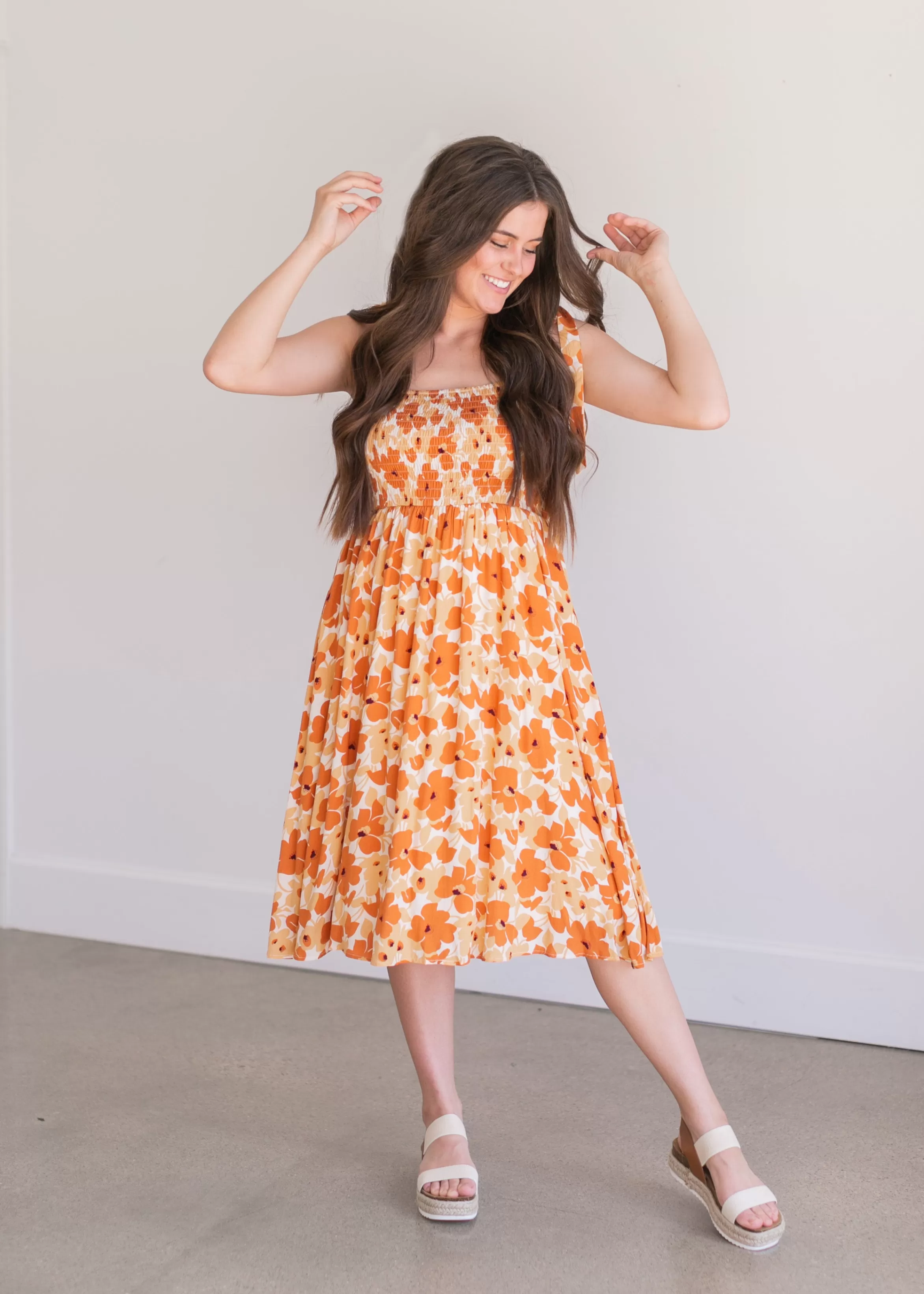 Polagram + BaeVely Orange Floral Print Tie Sleeve Midi Dress Online
