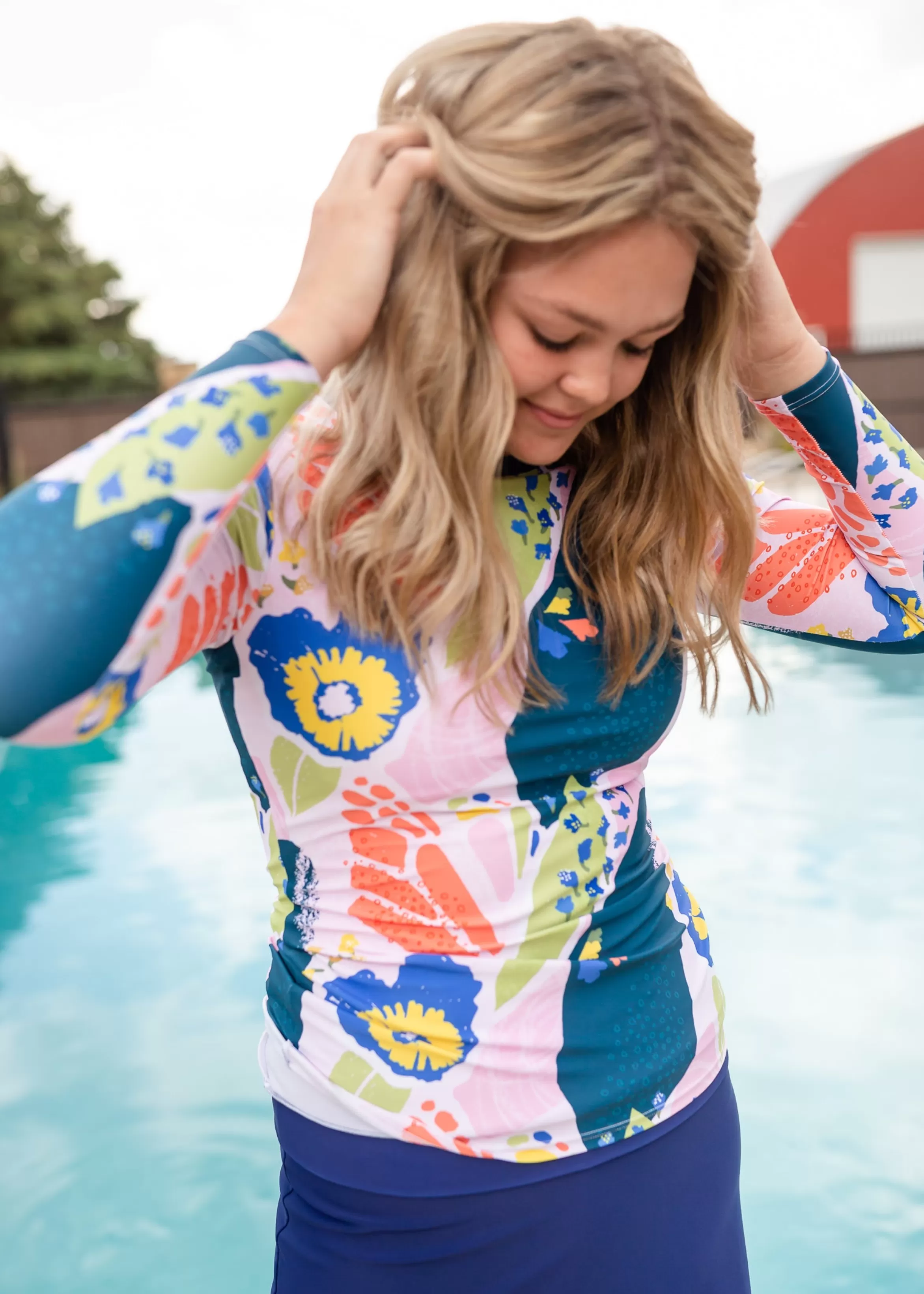 * Poppy Long Sleeve Floral Rashguard Best