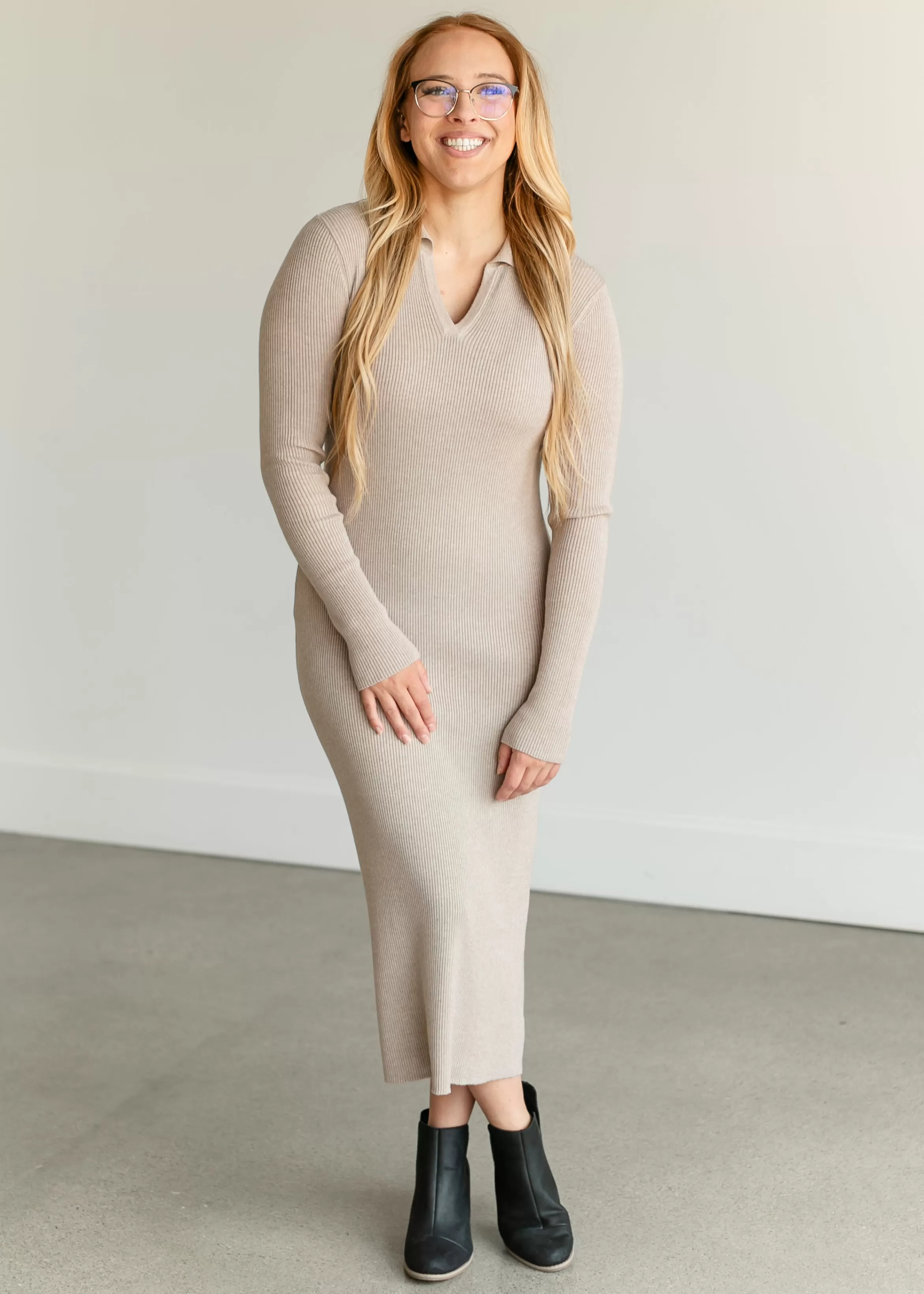 Tea N Rose Ribbed Polo Midi Sweater Dress Online