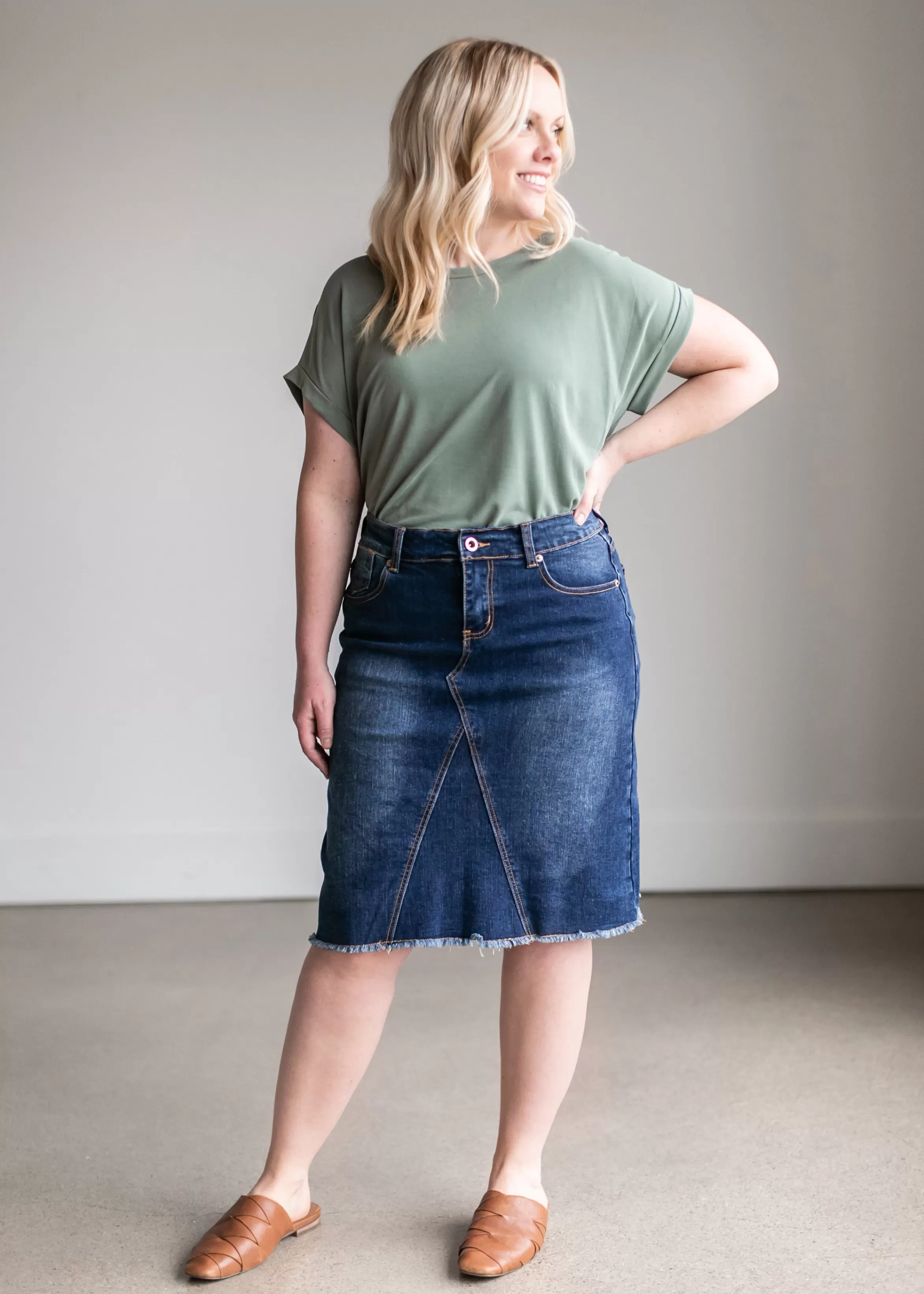 * Riley Frayed Hem Denim Midi Skirt Outlet