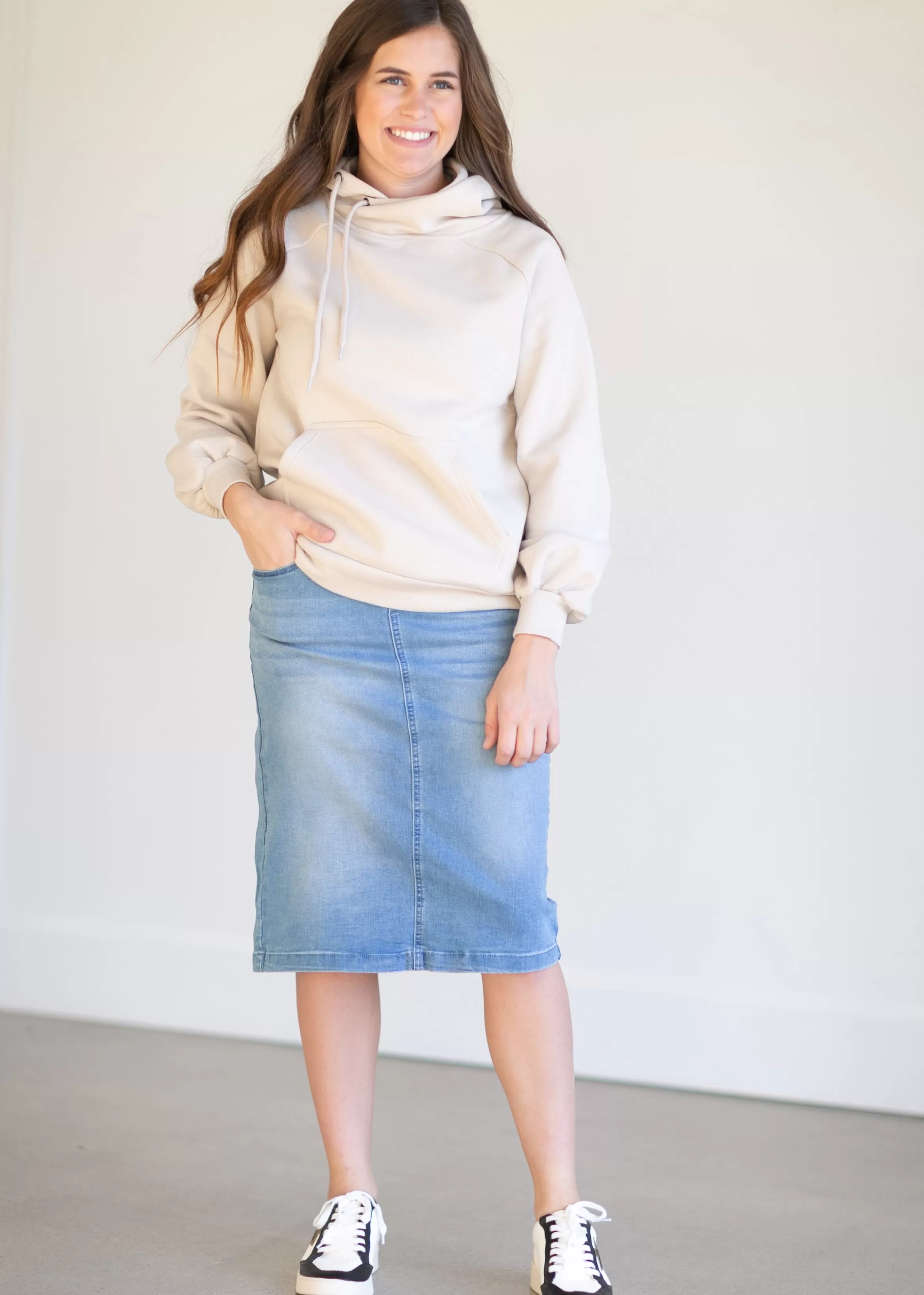 * Sandra Light Wash Denim Skirt Hot