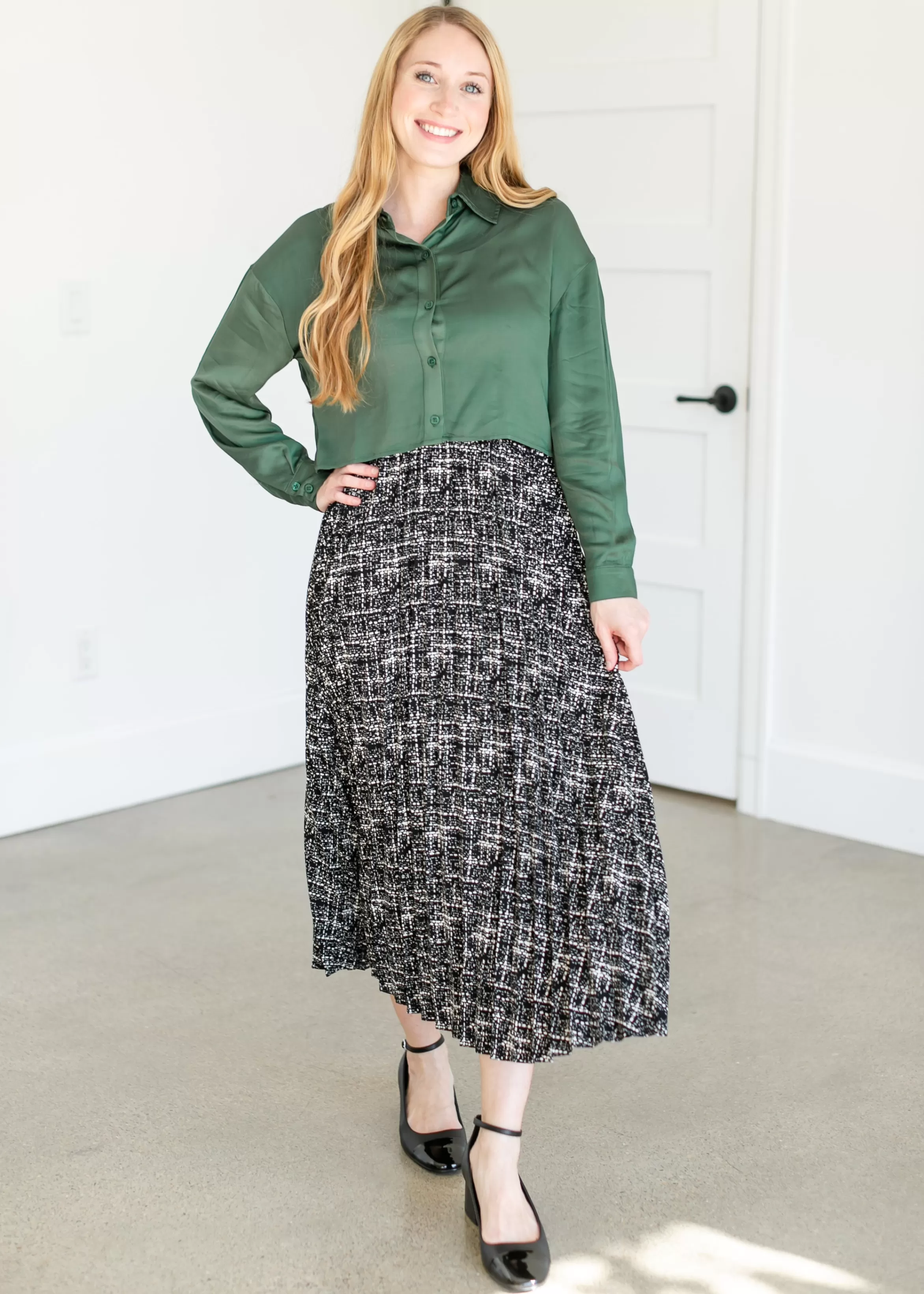 Sadie & Sage Satin Cropped Button Up Top Cheap