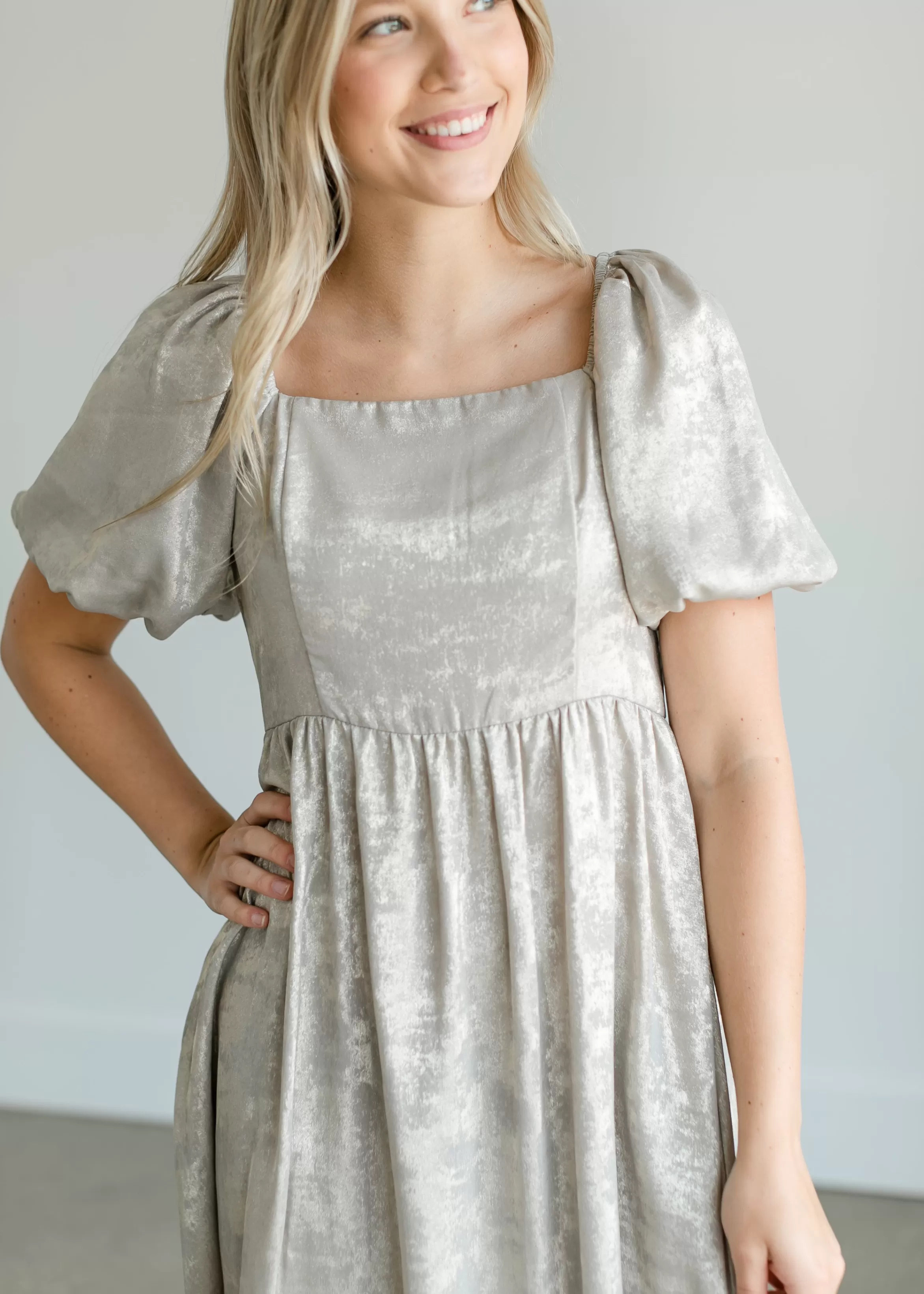 Tea N Rose Square Neck Puff Sleeve Midi Dress Outlet