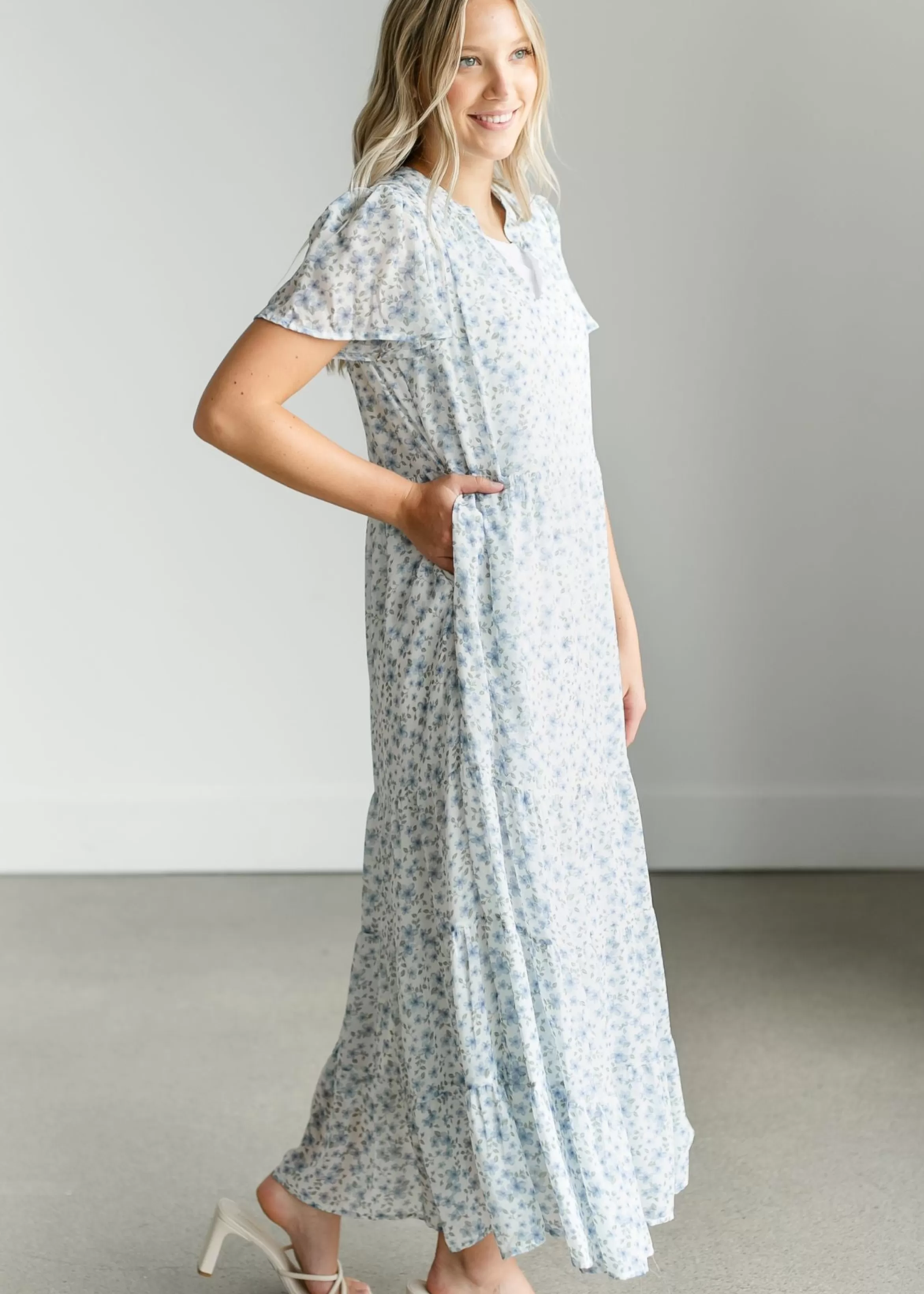 Polagram V-Neck Blue Floral Maxi Dress Online